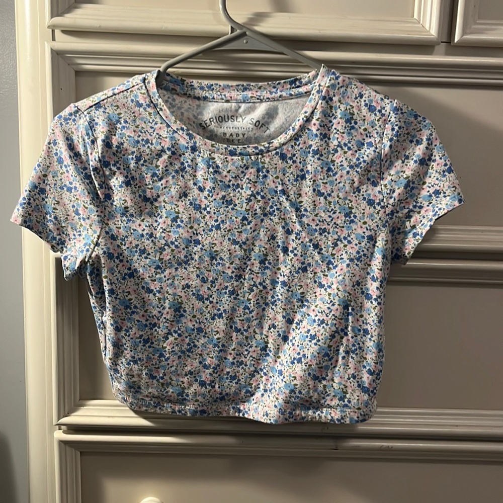 Aeropostale casual floral T-shirt